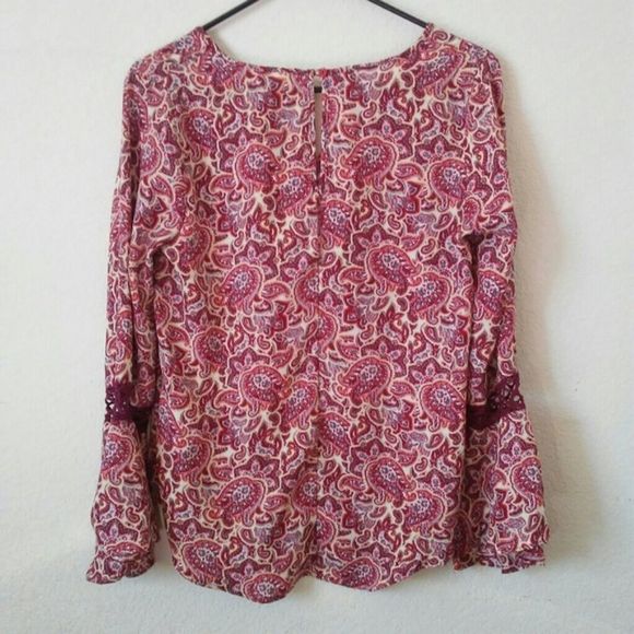 🔥3/30 HIPPIE ROSE Boho Paisley Crochet Bell Sleeve Top - Picture 3 of 8